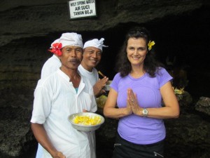 9 CATHY GOTFRIED - TEMPLE BLESSING TANAH LOT TEMPLE